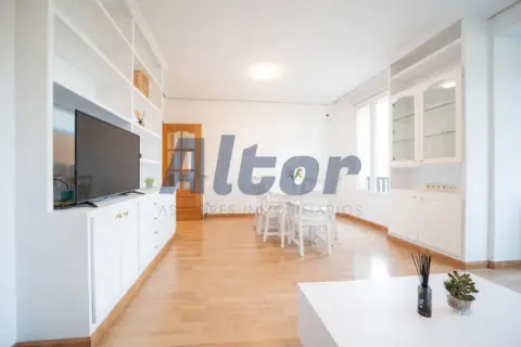 Piso en calle de María de Molina