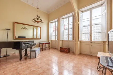 Casa en calle de Sor Brígida Castelló, 3