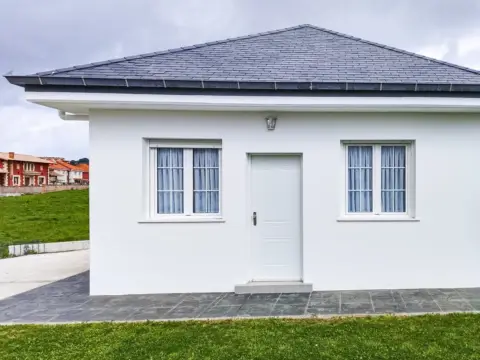 Casa en calle de la Aldea