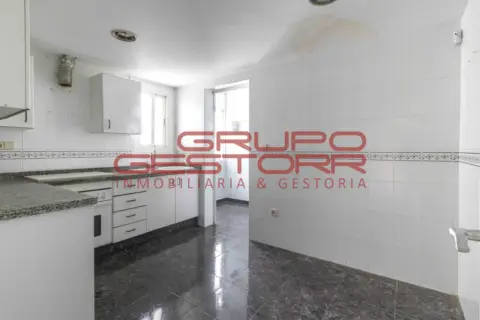 Piso en calle Pj 25 D´Abril, nº 6