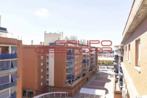Piso en calle Pj 25 D´Abril, nº 6