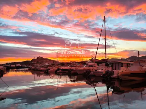 Piso en Botafoc / Talamanca