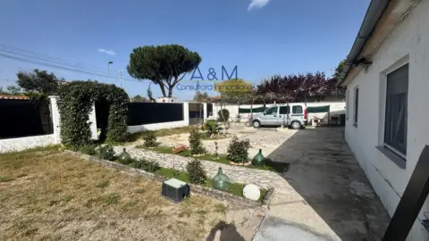 Chalet en calle Sauce, nº 7