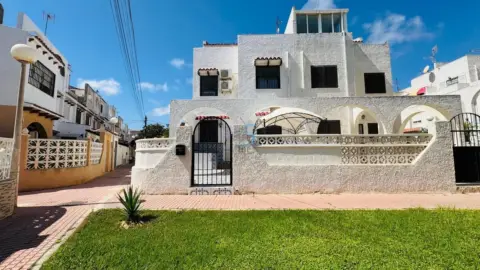 Casa en Avenida de Torrevieja