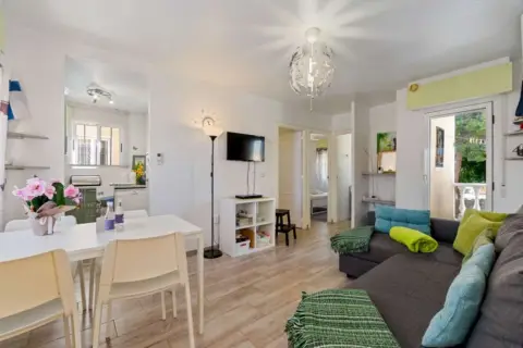 Casa en Carrer Islas Hormigas, 66