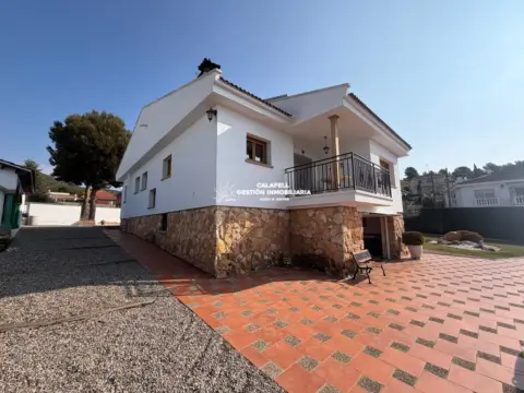 Chalet en Carrer de la Tórtora