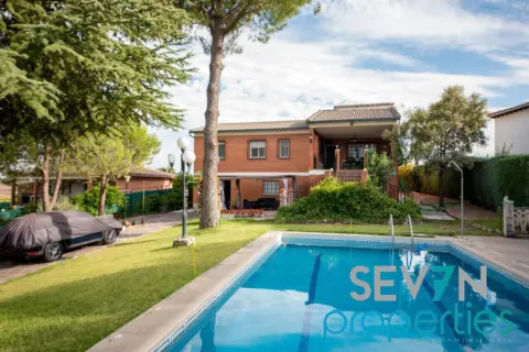 Chalet en calle de Manises, nº S/N