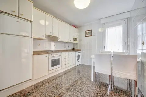 Piso en calle del Concejo de Olaz, 5