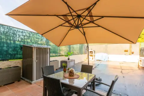 Casa en Avenida de La Lostra