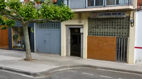 Local comercial en calle de Vidángoz, 9