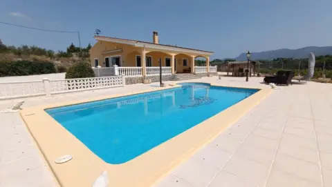 Chalet en calle Bufali, nº 2