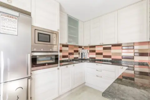 Piso en calle de Ayecua, 2