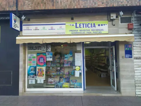 Local comercial en Residencia