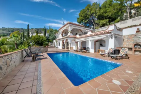Chalet en Torrecuevas-Peña Escrita