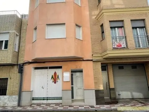 Casa adosada en calle de San José, 69