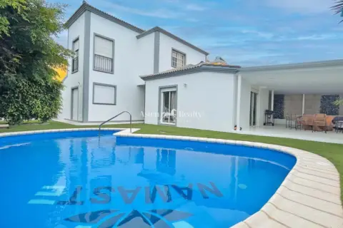 Casa pareada en calle Dublin