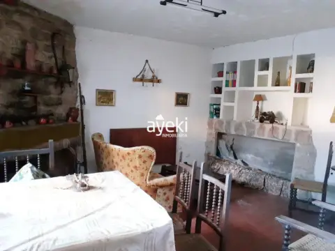 Casa en Mañeru
