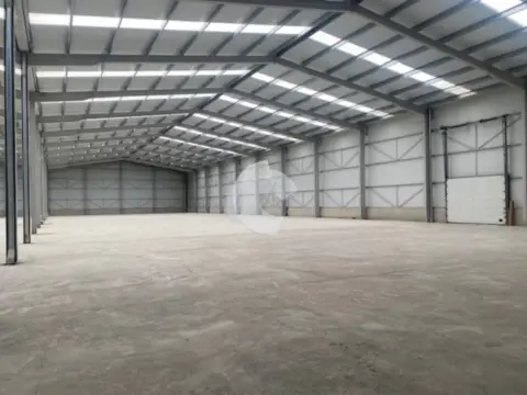 Nave industrial en O Pino
