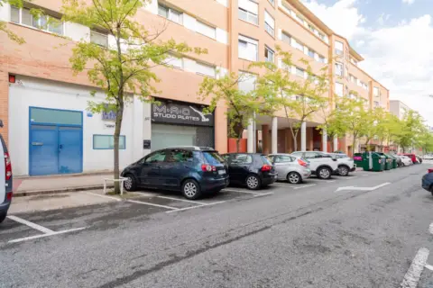 Local comercial en calle del Concejo de Egüés, 1