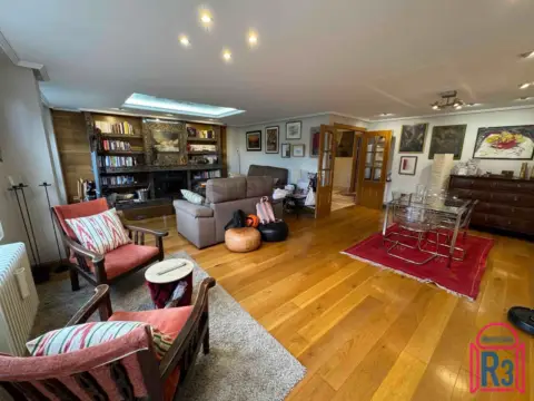 Casa adosada en Urbanización Villazulema