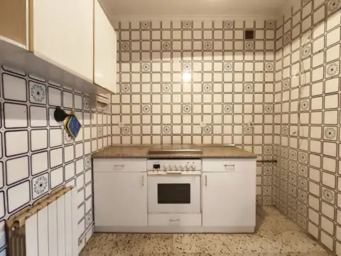 Piso en Universidad-Los Lirios