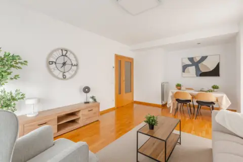 Piso en calle de María Viscarret, 10