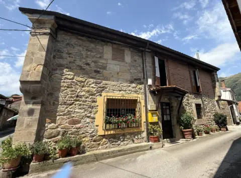 Casa en calle Pb Ucieda Abajo, nº 64