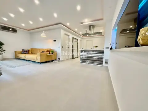 Piso en Botafoc / Talamanca