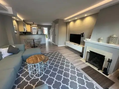 Dúplex en calle Cl Miguel 1 Es:1 Pl:00 Pt:18 29680 Estepona, nº 1