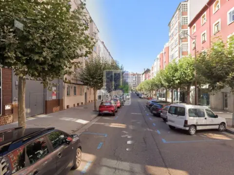 Piso en calle de Briviesca