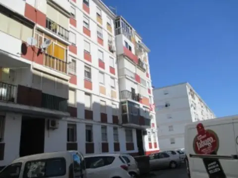 Piso en El Carmen-Cardeñas