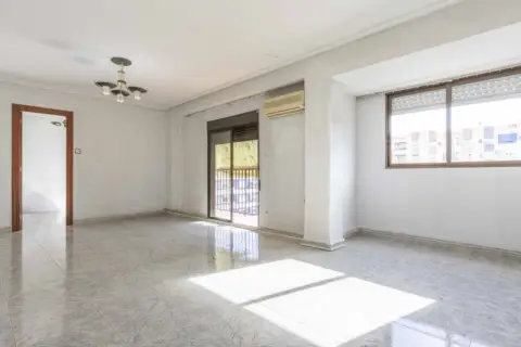Piso en Aiora