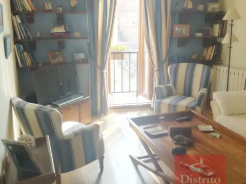 Piso en calle de Casimiro Sáinz