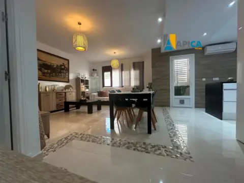 Piso en Avenida Sanlúcar