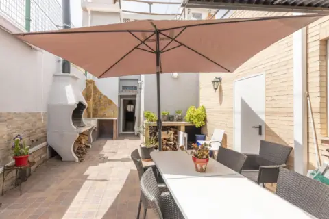 Casa en Montcada - Moncada