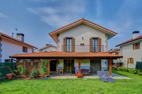 Casa en calle Agerre