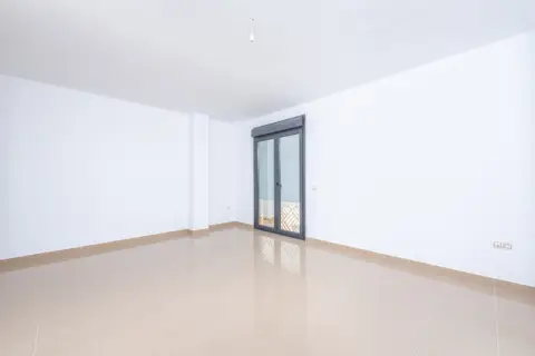 Piso en calle Castillo de Cumb. Mayores