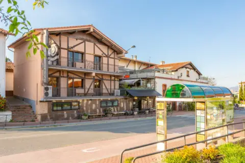 Piso en Camino Irunbidea, 1