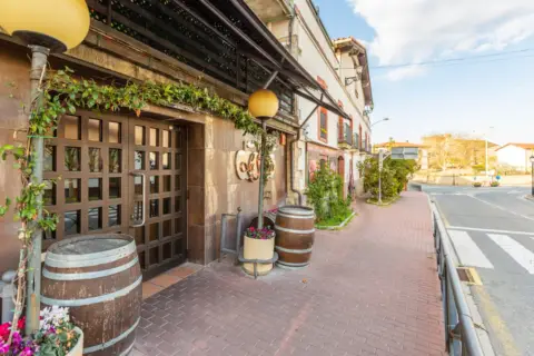 Piso en Camino Irunbidea, 1