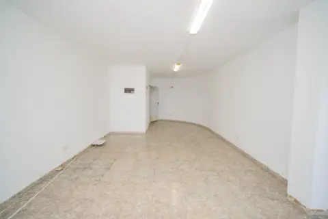 Local comercial en calle Diana, 26