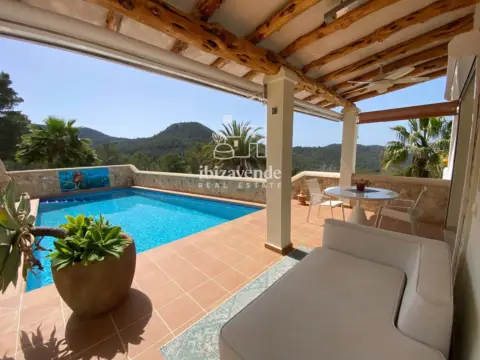 Casa en Cala Tarida