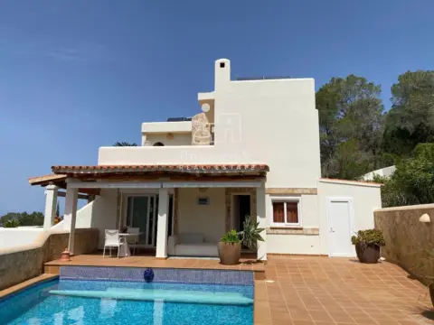 Casa en Cala Tarida