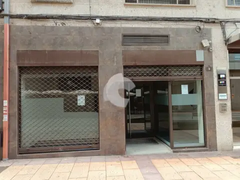 Local comercial en calle de Florentino Cuevillas