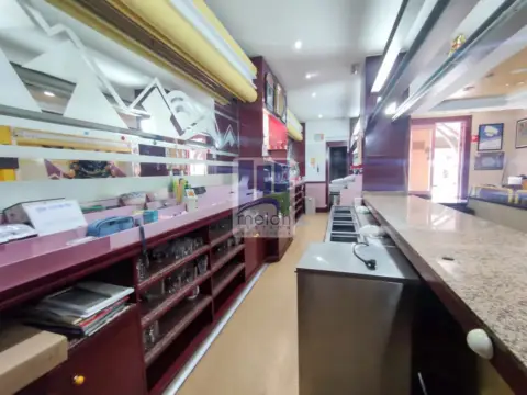 Local comercial en calle S.Zadornil