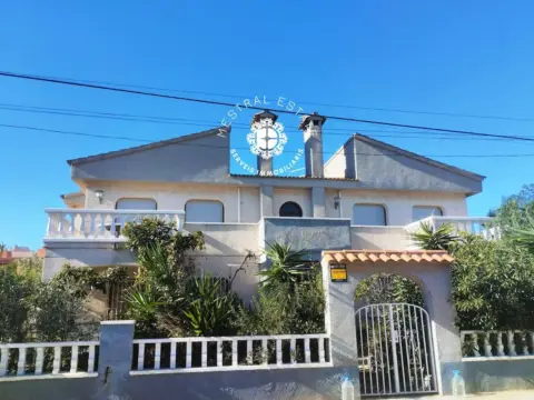 Chalet en Miami-Playa