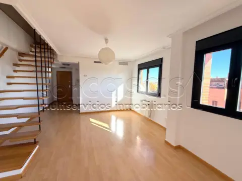 Dúplex en calle de Babilonia