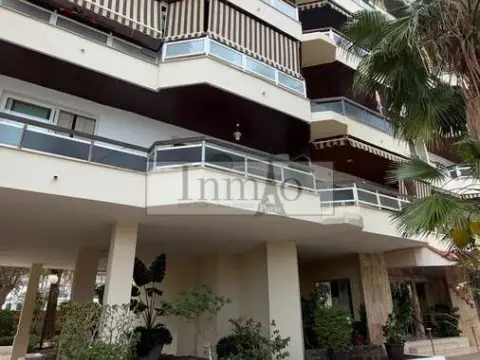 Apartamento en Avenida Juan Carlos I