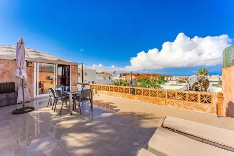 Casa en calle Estornino, 14