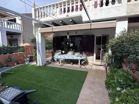 Chalet en Canet Den Berenguer