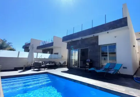 Chalet en Villamartin